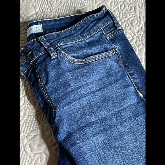 Abercrombie & Fitch Skinny Jeans Size:6A - Picture 2 of 16